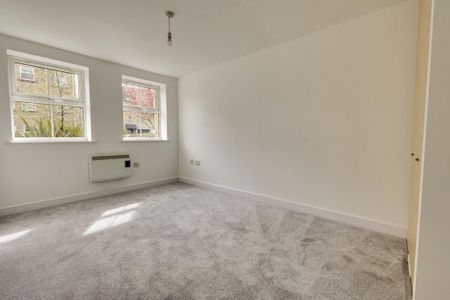 2 bedroom flat to rent - Photo 5