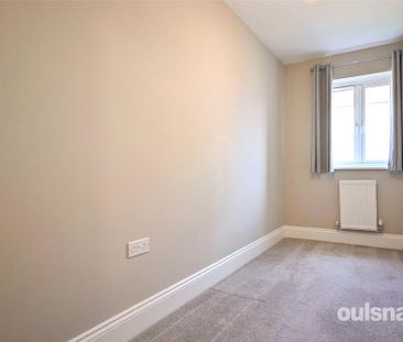 3 bedroom semi-detached house to rent - Photo 4