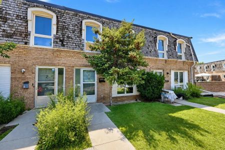 Winding Trail Townhomes — 3 bed 2 bath 2-Storey Townhouse - Photo 5