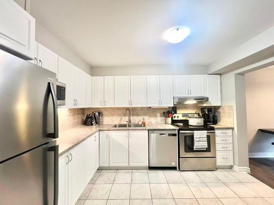 For Lease - 518 PAINE Avenue, Kanata, Ontario - Photo 1