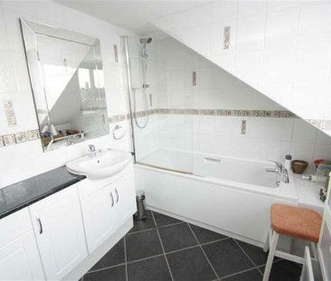 26 Leslie Road - Photo 1