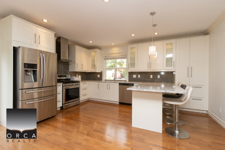 715 Crystal Court, North Vancouver (UPPER) - Photo 5