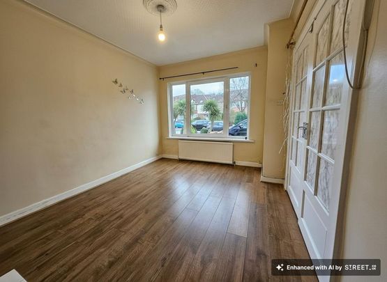 4 bedroom semi-detached house to rent - Photo 1