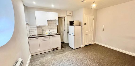 1 bedroom apartment to rent - Photo 2