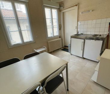 Appartement meublé au centre ville - Photo 3