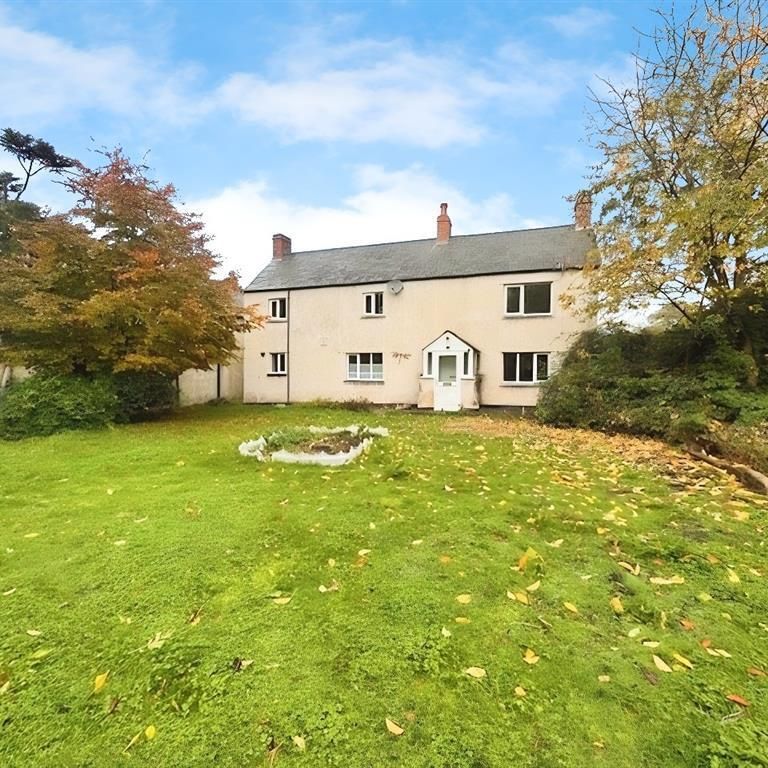 Caldicot, Monmouthshire - Photo 1