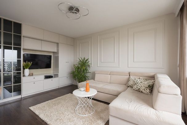 Taras/2 pokoje/Wysoki Standard/Metro/Park Magiczna 47.8 m² - Photo 1