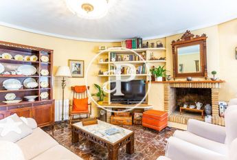 Luxury Villa for rent in Turís, Valencia