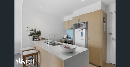 Fully Furnished, Inner City Apartment - Photo 3