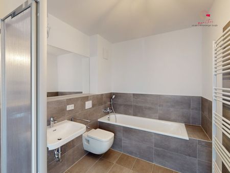 Großzügige 2-Zimmer-Wohnung mit 2 Balkonen - Photo 3