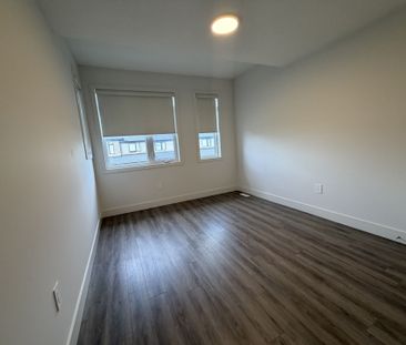 For Lease - 3635 SOUTHBRIDGE Avenue Unit# 51, London South, Ontario - Photo 2