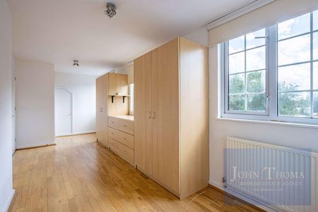 4 bedroom detached house to rent - Photo 3