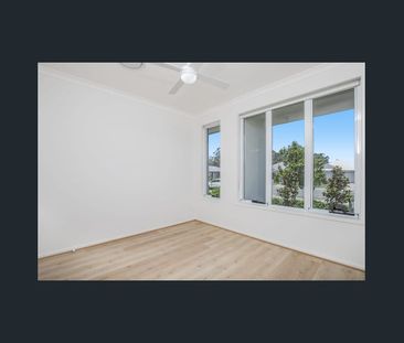 Spacious and Comfortable Place to Call Home - Photo 4