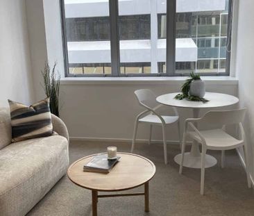 MODERN SPACIOUS BRAND NEW - TWO BEDROOM APARTMENT - WELLINGTON CITY - Photo 1