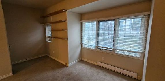 2 Bedroom Apartment - Photo 2