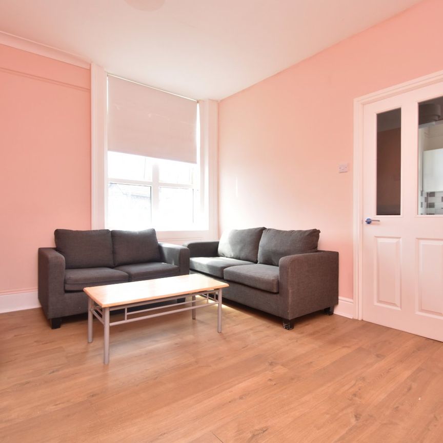 4 bedroom apartment to rent - Photo 1