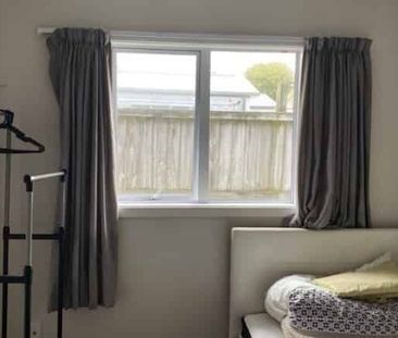 Furnished Room in Warm Beach House - Photo 1