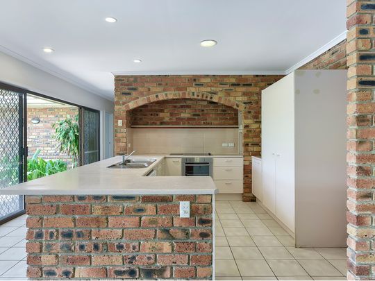 6 Errogie Place, Fig Tree Pocket QLD 4069 - House For Rent | Domain - Photo 1