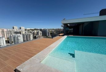 3 Bedroom Apartment with swimming pool, Miraflores, Oeiras