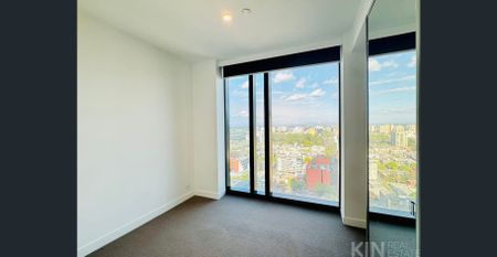 Modern & Luxurious - 2 Bedroom & 2 Bathroom with Great View - Photo 4