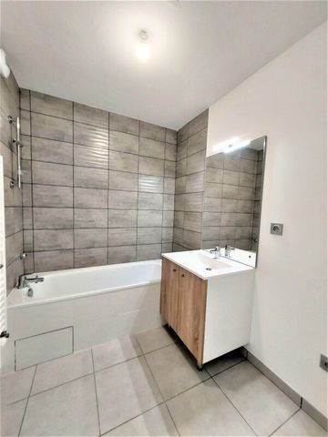 Location Appartement 3 pièces 64m² TOULOUSE 31200 - Photo 3