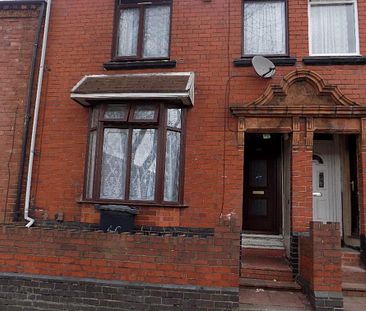 Talbot Street, Brierley Hill - Photo 3