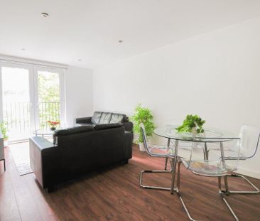 2 bedroom apartment to rent - Photo 2