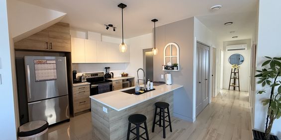 BEAU 5 1/2 | INTERNET INCLUS | REMISE - Photo 3