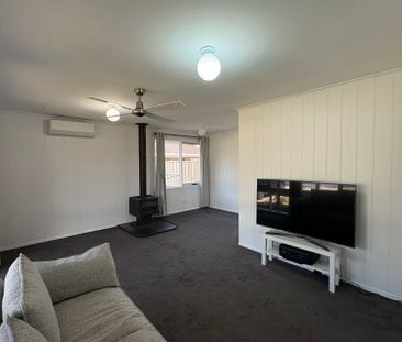 9 Somerville Road, Hampton Park VIC - Photo 2