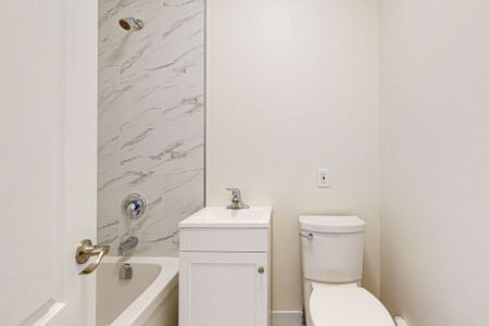 For Lease - 3519 Lake Shore Boulevard Unit# 2, Toronto, Ontario - Photo 5