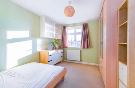1 Bed Flat, Sark House, SE13 - Photo 5