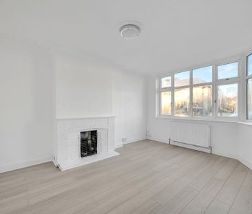 2 bedroom property to rent - Photo 1
