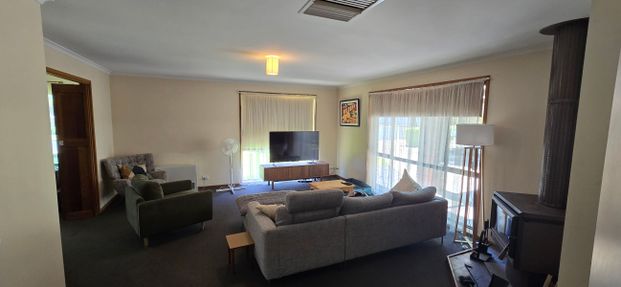 Three Bedroom Home - Photo 1