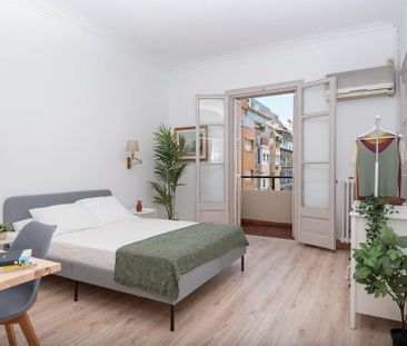 Carrer del Comte dUrgell, Barcelona, Catalonia 08011 - Photo 1