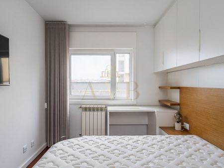 3 room luxury Apartment for rent in Gramido, Gondomar, Distrito do Porto - Photo 2