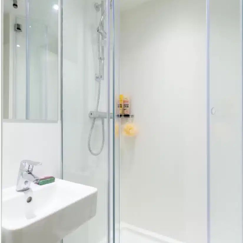 Gold Ensuite - Photo 1