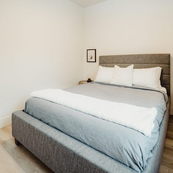 Furnished Suite: 247 Young, Winnipeg, MB - Photo 1