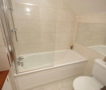 2 bedroom property to rent - Photo 1