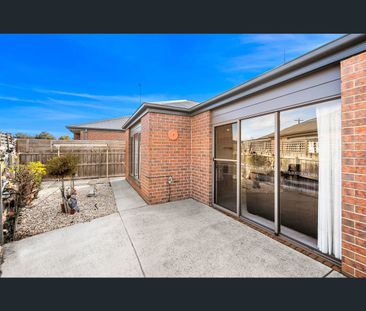 7A Bettsons Court, Whittington, Vic 3219 - Photo 1