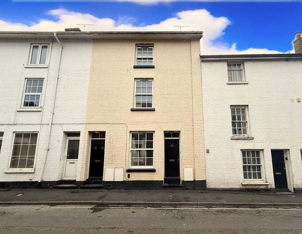 1 bedroom flat to rent - Photo 1