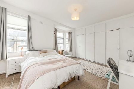 4 bedroom terraced house to rent - Photo 3