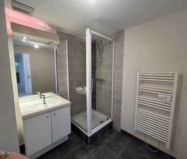 Location Appartement 3 pièces 69m² ANGERS 49100 - Photo 3