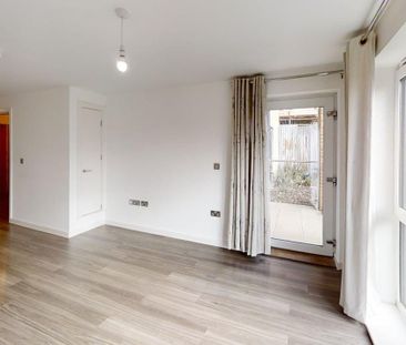 Cyber Avenue, Oakgrove, Milton Keynes, MK10 - Photo 2