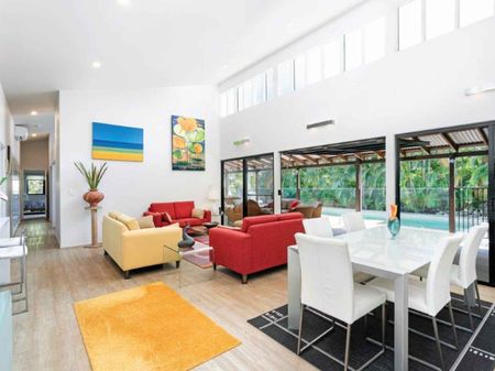 One level coastal living! - Photo 5