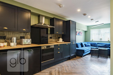 1 bedroom in a house share to rent - Photo 5