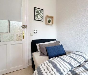 Avenida de Valladolid, Madrid, Community of Madrid 28008 - Photo 3