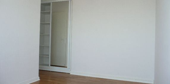 Location Appartement 4 pièces 91m² - Photo 2