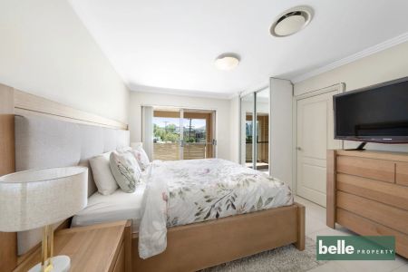 Modern Family Duplex with Space, Style & Convenience - Photo 3