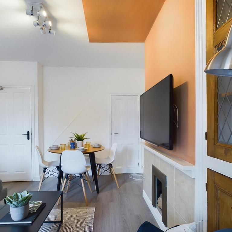 4 bedroom house to rent - Photo 1