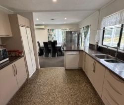 6 Forglen Place, Tawa - Photo 6